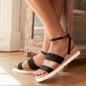 JustFab Soles On Fire Wedge Black Sandals, Size 8